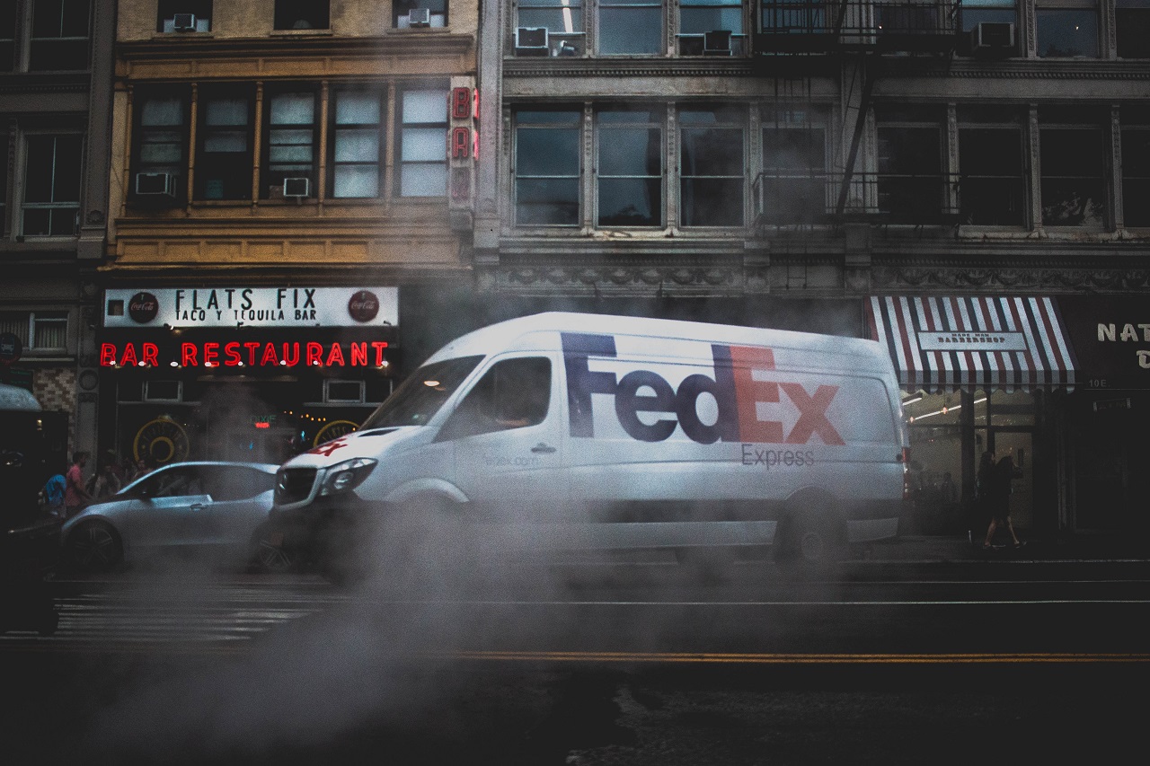 MyUSの転送でDHLとFedExのどちらを使うべきか比較してみた【オススメはFedEx Economy】
