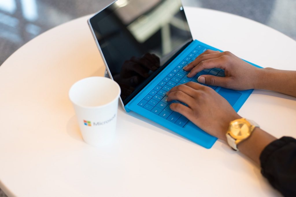 surface pro 7があるとノートPCとiPadが不要になった【攻守最強です】