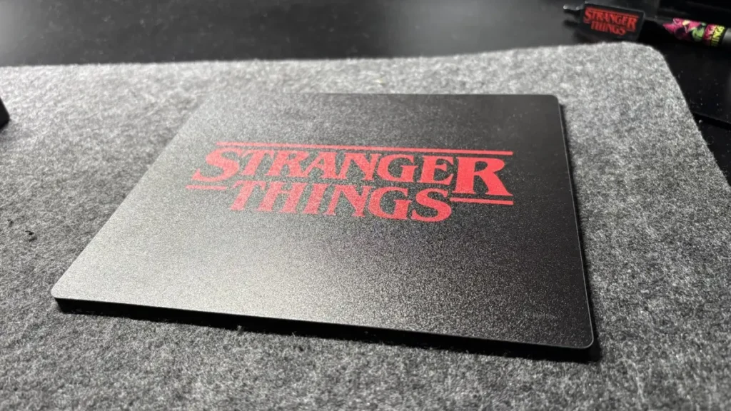 スリーコインズとストレンジャーシングスのコラボ商品